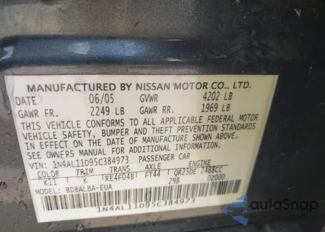 2005 Nissan Altima 2.5 S z USA, uszkodzony, nr VIN 1N4AL11D95C384973
